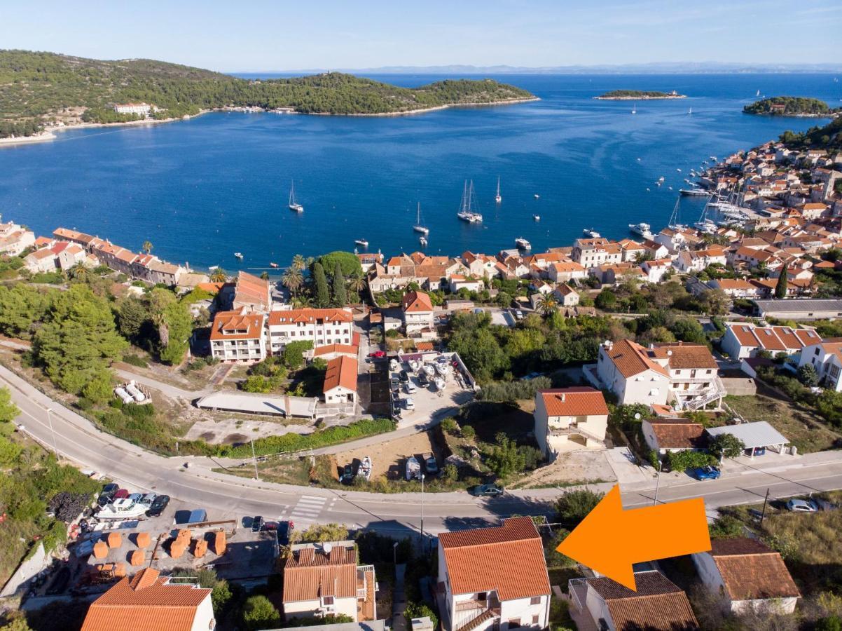 Apartments Jaksa Вис Экстерьер фото