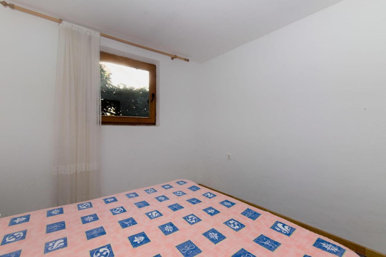 Apartments Jaksa Вис Экстерьер фото
