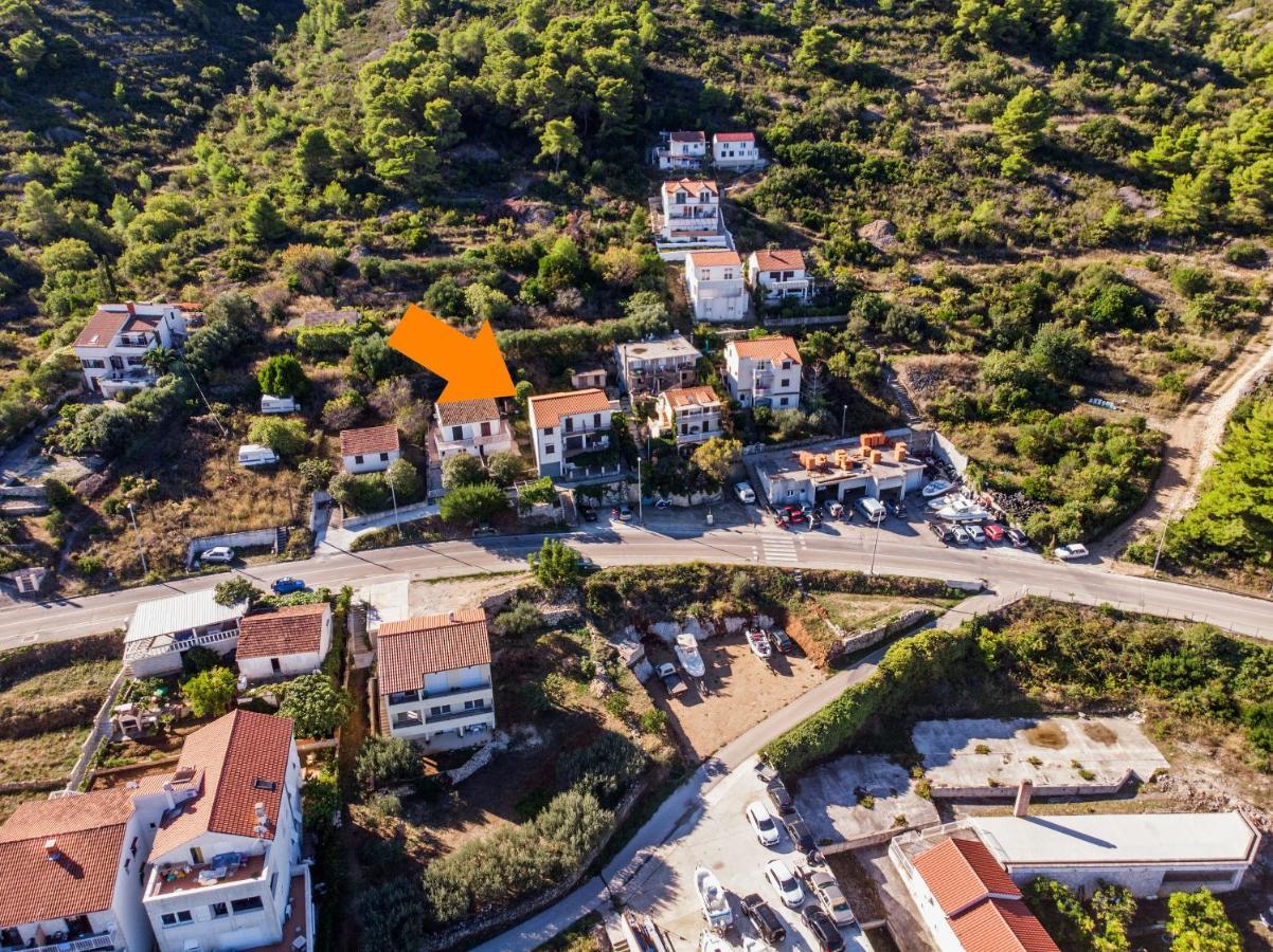 Apartments Jaksa Вис Экстерьер фото